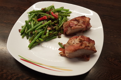 Recept: Medailonky z vepřové panenky a restované fazolky